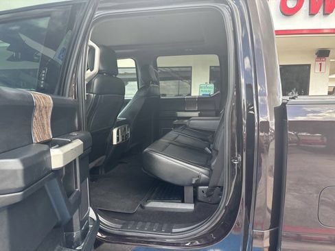 Used 2019 Ford F250 Lariat w/ Lariat Ultimate Package AWD/4WD image 18