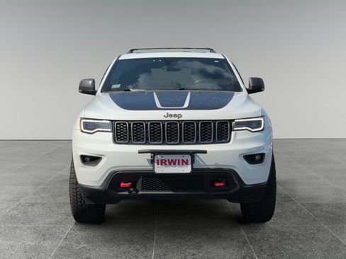 Used 2018 Jeep Grand Cherokee Trailhawk w/ Trailhawk Luxury Group AWD/4WD image 8