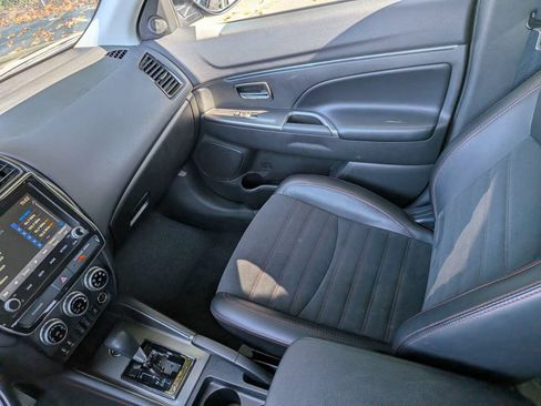 Used 2024 Mitsubishi Outlander Sport SE AWD/4WD image 16
