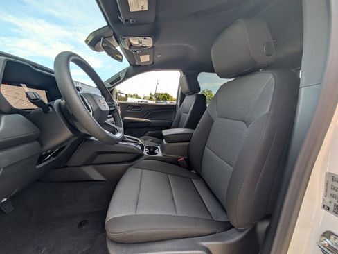 New 2025 Chevrolet Colorado W/T w/ WT Custom Package image 25