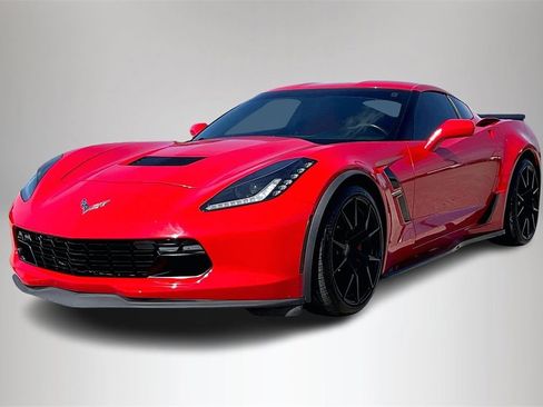 Used 2017 Chevrolet Corvette Grand Sport image 2
