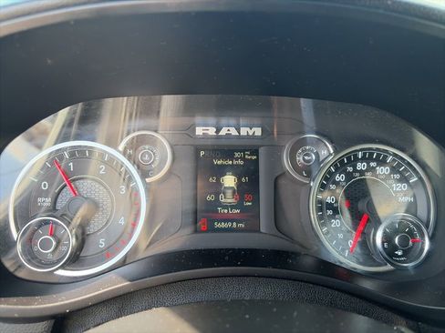 Used 2024 RAM 2500 Big Horn w/ Off Road Package image 13