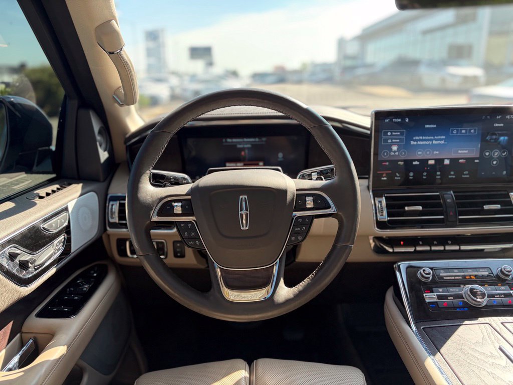 Used 2023 Lincoln Navigator Reserve AWD/4WD image 29