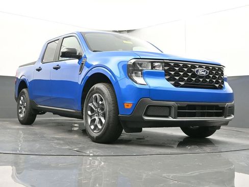 New 2025 Ford Maverick XLT w/ XLT Luxury Package image 43