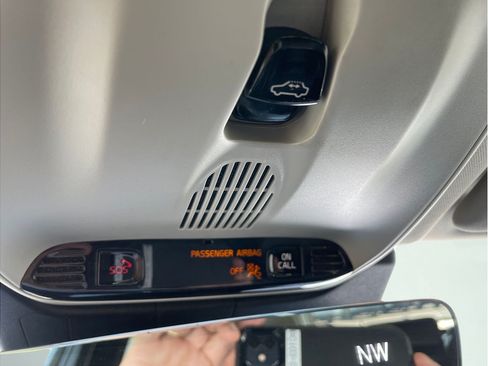 Used 2020 Volvo XC60 T6 Momentum w/ Protection Package AWD/4WD image 18