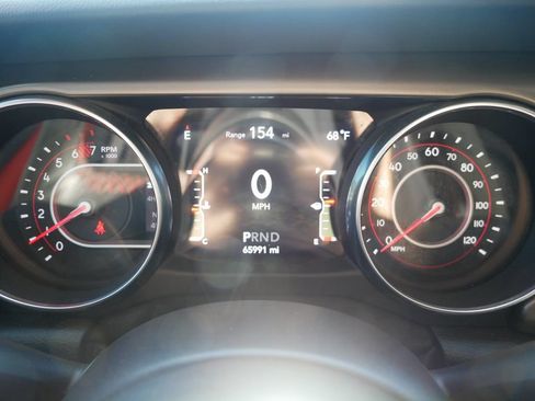 Used 2019 Jeep Wrangler Unlimited Rubicon w/ Cold Weather Group AWD/4WD image 29