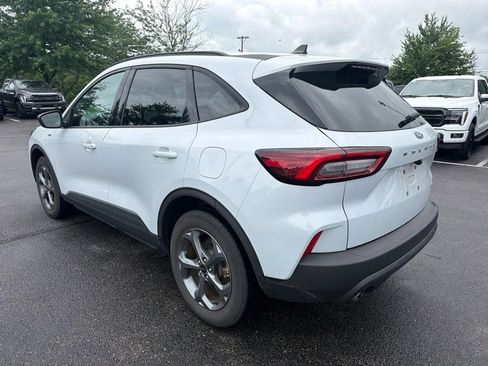Used 2025 Ford Escape ST-Line AWD/4WD image 4