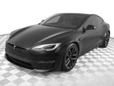 Used 2022 Tesla Model S Plaid AWD/4WD image 7