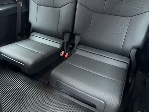 Used 2025 Lexus GX 550 w/ Accessory Package (2T) image 45