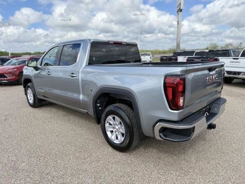 New 2026 GMC Sierra 1500 SLE image 6