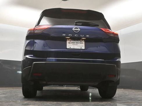 Certified 2025 Nissan Rogue SV image 19