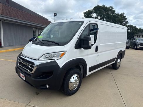 Used 2023 RAM ProMaster 2500 image 1