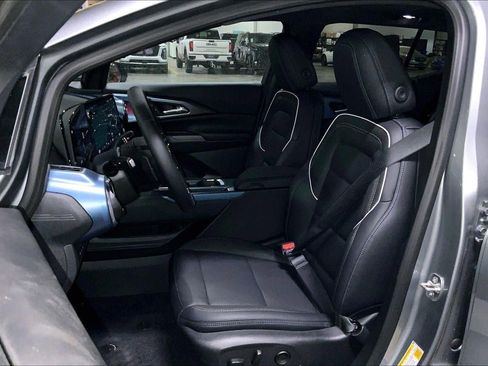 New 2026 Chevrolet Equinox EV LT FWD image 9