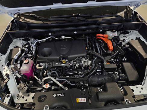 Used 2025 Toyota RAV4 XSE w/ Premium Package AWD/4WD image 9