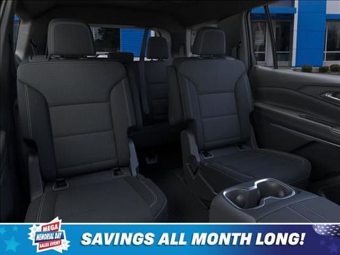 New 2026 Chevrolet Traverse LT w/ Driver Confidence Package FWD image 17