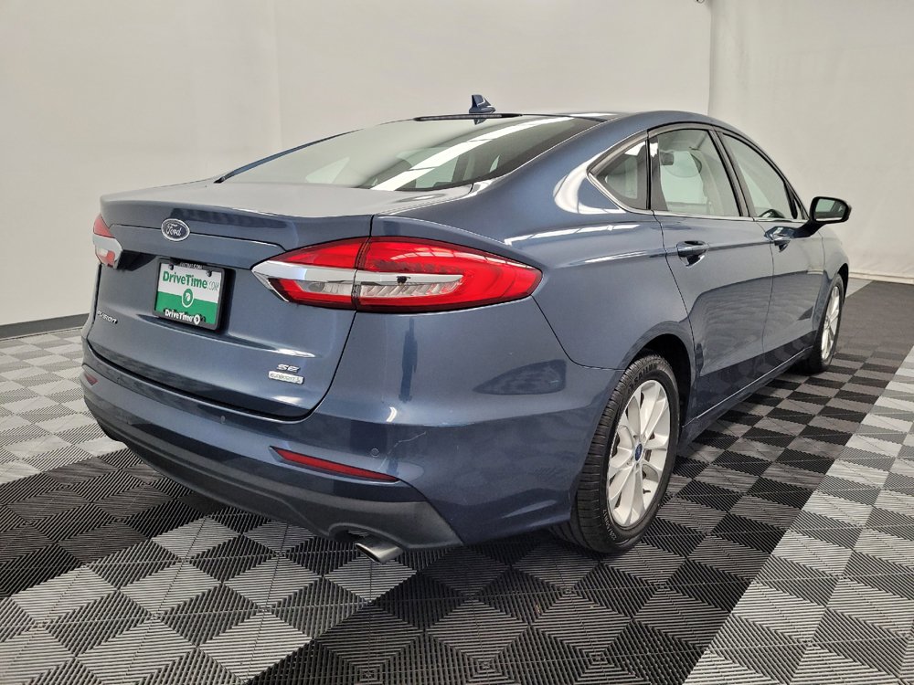 Used 2019 Ford Fusion SE FWD image 9