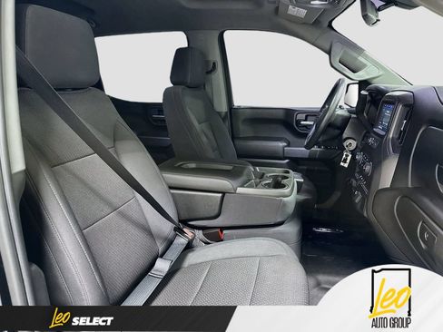 Used 2020 Chevrolet Silverado 1500 Custom Trail Boss w/ Custom Convenience Package AWD/4WD image 30