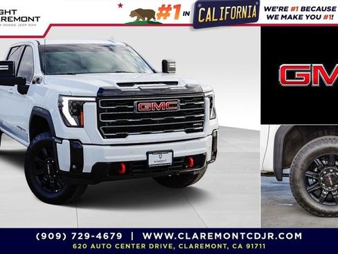 Used 2025 GMC Sierra 2500 AT4 AWD/4WD image 1
