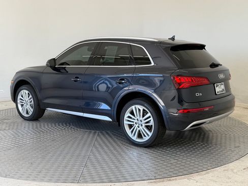 Used 2018 Audi Q5 2.0T Premium Plus w/ Premium Plus Package image 3