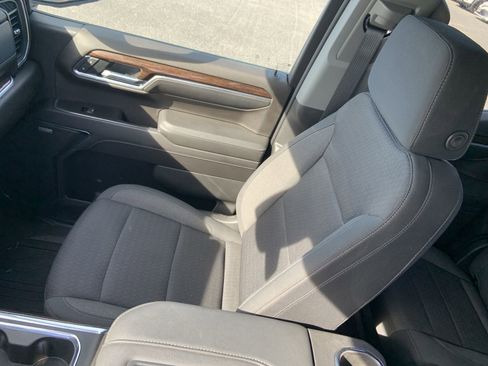 Used 2022 GMC Sierra 1500 Elevation w/ Preferred Package image 19