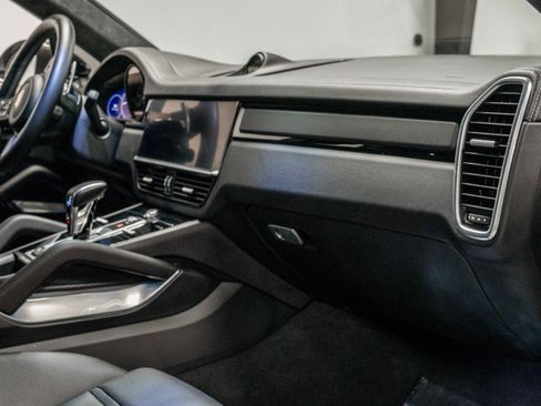 Used 2023 Porsche Cayenne Turbo GT image 13