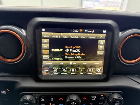 Used 2023 Jeep Gladiator Mojave w/ Dual Top Group image 16