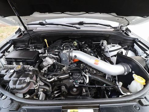 Used 2020 Jeep Grand Cherokee Altitude image 31