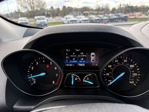 Used 2018 Ford Escape SE image 13