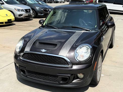 Used 2013 MINI Cooper S FWD image 8