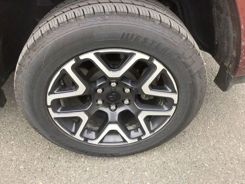 Certified 2025 RAM 1500 Laramie image 10