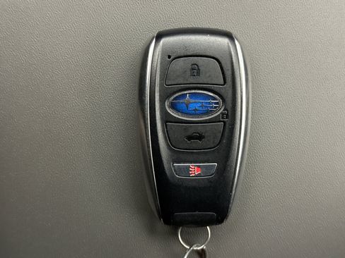 Used 2024 Subaru Crosstrek 2.5i Limited AWD/4WD image 10