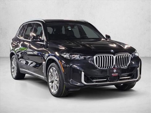 Certified 2024 BMW X5 sDrive40i w/ Parking Assistance Package RWD image 3