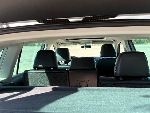 Used 2013 Volkswagen Tiguan S image 9