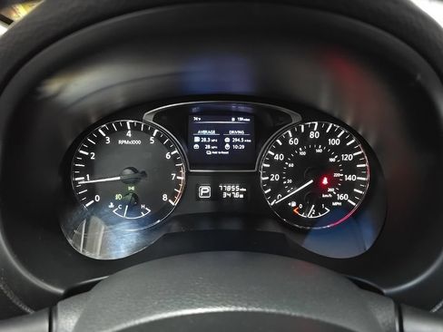Used 2015 Nissan Altima 2.5 SV w/ Convenience Package FWD image 22