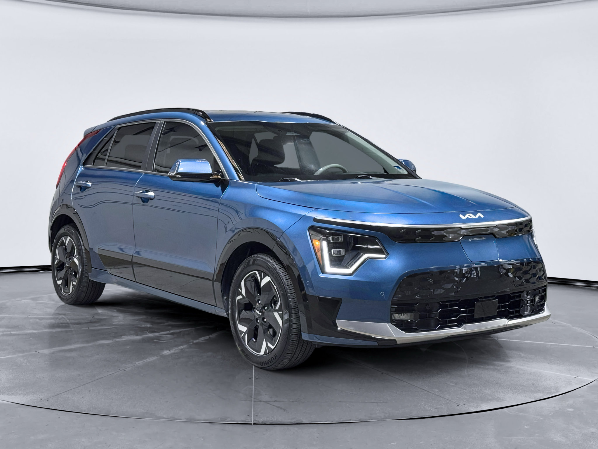Used 2024 Kia Niro Wave w/ Wave Preserve Package FWD image 4