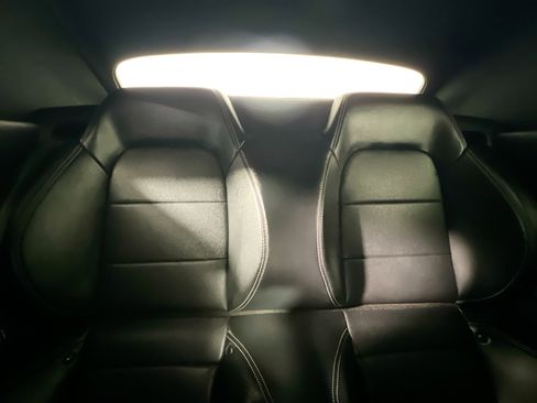 Used 2019 Ford Mustang Premium image 30