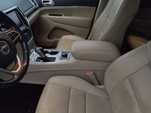 Used 2017 Jeep Grand Cherokee Limited w/ Luxury Group II AWD/4WD image 17