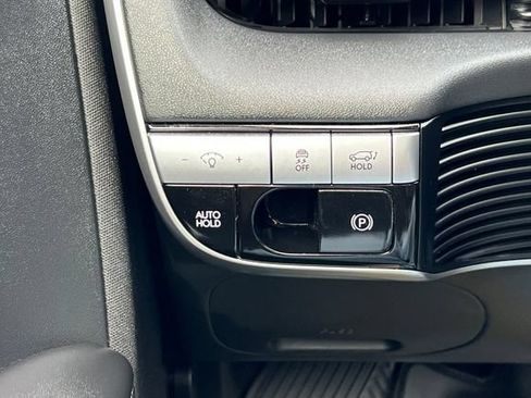 Certified 2024 Hyundai Ioniq 5 Limited RWD image 37