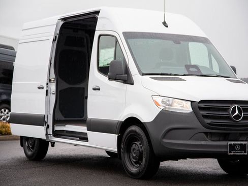 New 2026 Mercedes-Benz Sprinter 2500 image 6