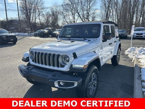 Certified 2024 Jeep Wrangler Sahara w/ Technology Group image 4