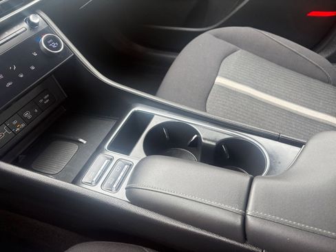Used 2025 Hyundai Sonata SEL FWD image 38