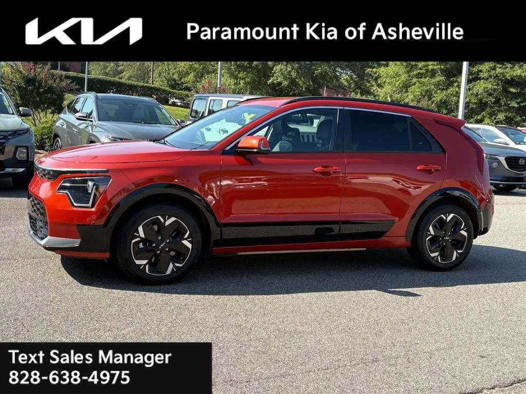 Certified 2023 Kia Niro Wind FWD image 3