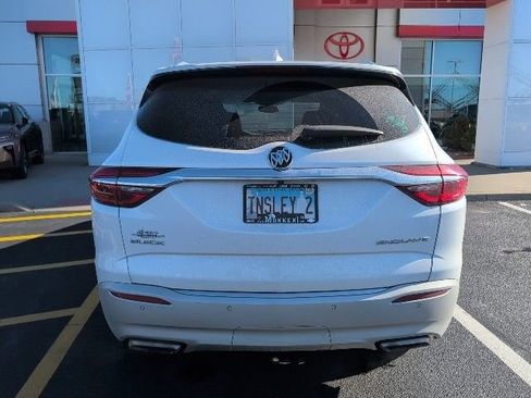 Used 2018 Buick Enclave Essence FWD image 7