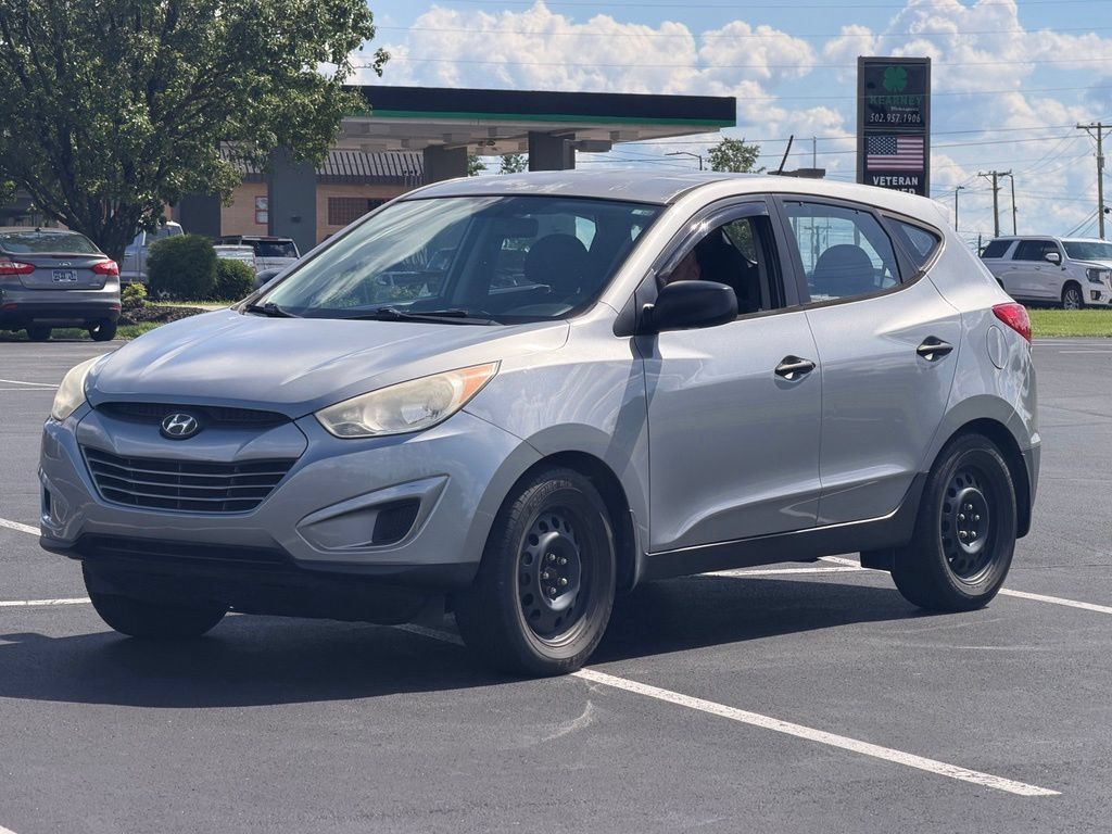 Used 2011 Hyundai Tucson GL FWD image 4