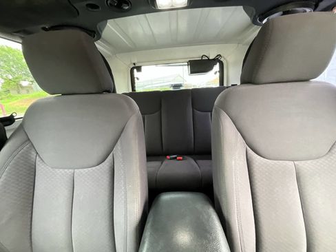 Used 2013 Jeep Wrangler Sport AWD/4WD image 13
