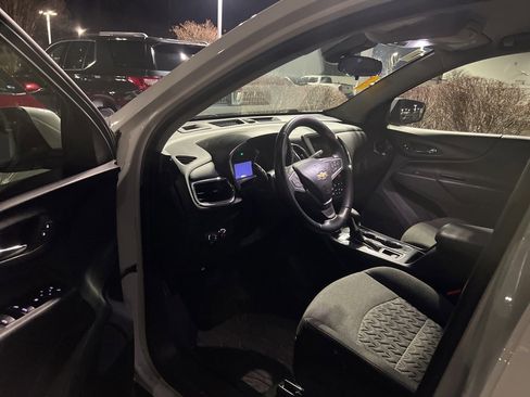 Used 2023 Chevrolet Equinox LT image 12