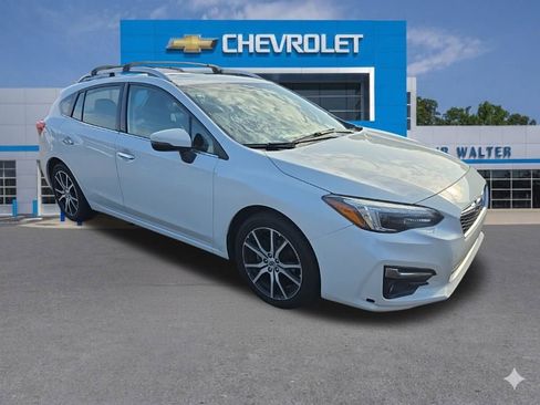 Used 2017 Subaru Impreza 2.0i Limited image 2