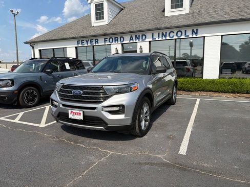 Certified 2020 Ford Explorer XLT w/ Equipment Group 202A RWD image 1