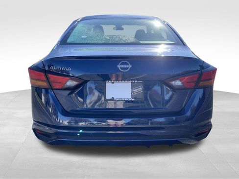 Used 2023 Nissan Altima 2.5 S image 4