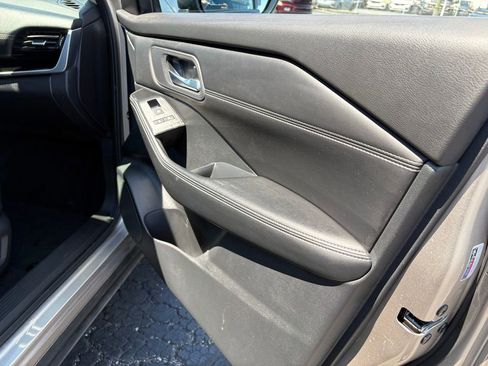 Used 2024 Nissan Rogue SL AWD/4WD image 11